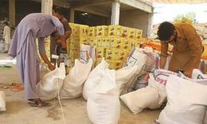 صارفین کو کچھ ریلیف ملنا شروع، چینی اور آٹے کی قیمتوں میں کمی