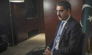چیئرمین پی ٹی آئی کے بغیر منصفانہ انتخابات ہوسکتے ہیں، نگران وزیراعظم