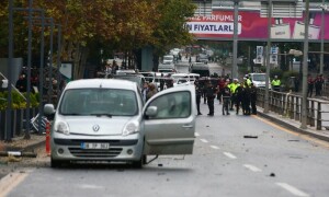 Attackers set off bomb at Turkish government building, both die