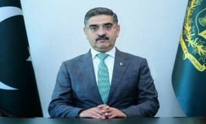 نواز شریف کا وطن واپسی کا فیصلہ کسی ڈیل کا حصہ نہیں ہے، نگران وزیراعظم