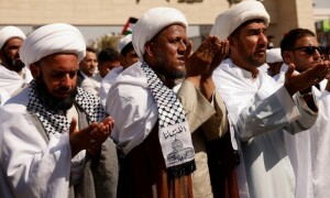 7 killed in suicide attack on Afghan Shia mosque: official