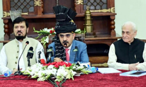 افغانستان میں اربوں ڈالر خرچ ہوئے مگر دہشت گرد گروہ کنٹرول نہیں کیے جاسکے، نگران وزیراعظم