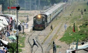 لاگت میں کمی کے باوجود ریلوے &rsquo;ایم ایل ون&lsquo; منصوبہ آئی ایم ایف کی منظوری سے مشروط