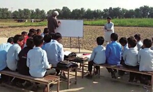 دعوؤں کے باوجود اسکول سے باہر بچوں کی تعداد 2 کروڑ 80 لاکھ سے متجاوز