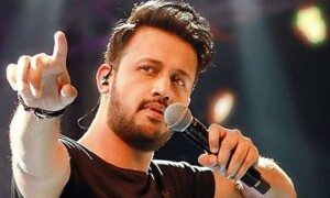 عاطف اسلم نے غزہ کیلئے ایک کروڑ 50 لاکھ روپے عطیہ کردیے