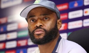 پاکستان ٹیم کو کمزور نہیں سمجھ سکتے، ان کی بُری فارم کا ہمیں فائدہ ہوگا، جنوبی افریقی کپتان