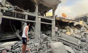 Bombarded Gazans seek news of loved ones as blackout eases