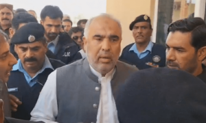 رہنما پی ٹی آئی اسد قیصر کو جوڈیشل ریمانڈ پر جیل بھیجنے کا حکم