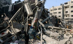 Doctor in Gaza finds his own relatives dead