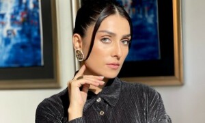 &rsquo;آئندہ ایسی غلطی نہیں ہوگی&lsquo;، فلسطینیوں سے متعلق اپنے بیان پر عائزہ خان نے معافی مانگ لی