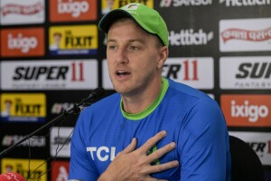 Bowling coach Morkel quits after Pakistan flop in India