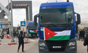 PHOTOS: Aid convoy enters Gaza through Rafah border crossing
