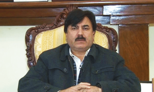 پشاور: رہنما پی ٹی آئی شوکت یوسفزئی کو سعودی عرب جانے والی پرواز سے اتار دیا گیا