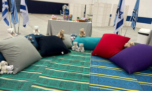 Dolls, doctors and helicopters await Israeli hostages at Gaza&rsquo;s gate