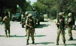 بنوں میں سیکیورٹی فورسز کے قافلے پر خودکش حملہ، 2 شہری شہید،3 اہلکاروں سمیت 10 زخمی