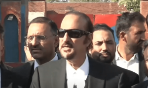 عمران خان چاہتے ہیں سائفر کیس کے ٹرائل میں &rsquo;سابق جرنیل، امریکی سفیر&lsquo; کو طلب کیا جائے، بابر اعوان