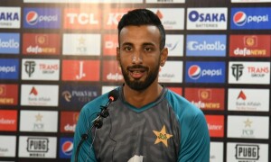 ٹیسٹ ٹیم کے کپتان شان مسعود کی ملتان سلطانز سے کراچی کنگز آمد