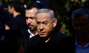 Warning Hezbollah against attacking Israel, Netanyahu compares Beirut&rsquo;s future to Gaza