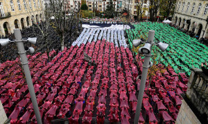 PHOTOS: Solidarity rally in Spain creates human mosaic of Palestinian flag