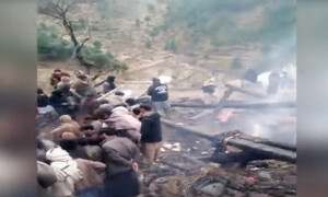 ایبٹ آباد: لکڑی کے مکان میں آتشزدگی، ماں اور 8 بچے جھلس کر جاں بحق