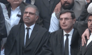 Peshawar High Court suspends ECP order stripping PTI&rsquo;s &lsquo;bat&rsquo; symbol