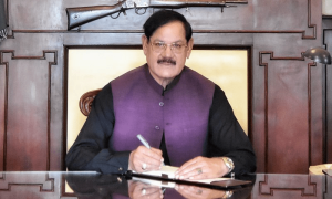 اسپیکر خیبرپختونخوا اسمبلی مشتاق غنی کو نیا پاسپورٹ جاری کرنے کا حکم