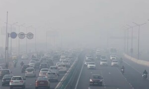 Winter smog blankets capitals of Dhaka, New Delhi