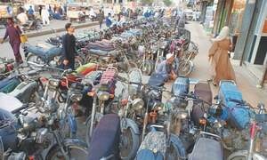 Sindh govt orders registration of FIRs against &lsquo;parking mafia&rsquo; in Karachi