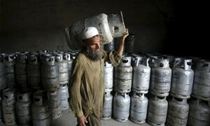 ایل پی جی کا گھریلو سلنڈر 18.52 روپے مہنگا