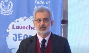 کیسز کی براہ راست سماعت سے نظامِ انصاف میں مزید شفافیت آئے گی، قاضی فائز عیسیٰ