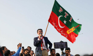 15 برس سے پیپلز پارٹی نے کراچی پر قبضوں کے سوا کچھ نہیں کیا، شیر افضل مروت