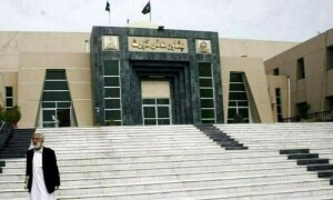 مراد سعید کے کاغذات کیخلاف فیصلہ محفوظ، شہرام ترکئی، عاطف خان کو الیکشن لڑنے کی اجازت