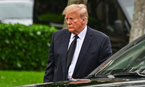 Immunity must hold good even if president &lsquo;crosses line&rsquo;, says Trump