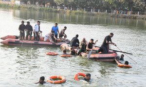 Thirteen children drown after boat capsizes in India