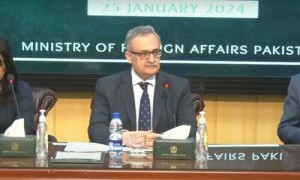 Pakistan reaches out to US over Indian role in killings