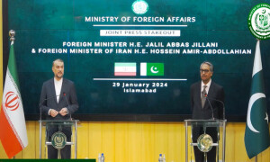پاک-ایران سرحدی علاقے میں دہشتگردوں کو &rsquo;تیسرے ملک&lsquo; کی مدد حاصل ہے، ایرانی وزیر خارجہ
