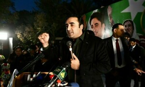 Atta Tarar storms Bilawal&rsquo;s office &lsquo;to foil vote buy bid&rsquo;