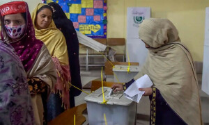 خواتین کو جنرل نشستوں میں 5فیصد کوٹہ نہ دینے کے خلاف درخواست پر الیکشن کمیشن کو نوٹس