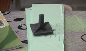 PML-N worker, postal official held over &lsquo;ballot theft&rsquo; in Shangla