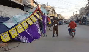 Faisalabad police uproot candidates&rsquo; camps within 100m of polling station