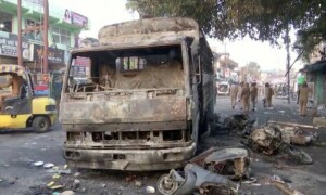 بھارت: مدرسہ و مسجد کے انہدام پر کشیدگی، 5 افراد ہلاک، درجنوں زخمی