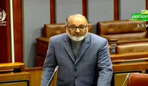 JI&rsquo;s Mushtaq Ahmad demands CEC&rsquo;s resignation as senators decry alleged rigging in Feb 8 polls