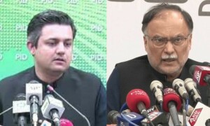 At Oxford discussion, political leaders fear more uncertainty