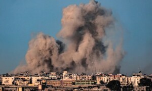 اسرائیل کی بے گھر فلسطینیوں پر بمباری، مزید 24 فلسطینی شہید