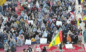 Sit-ins continue against &lsquo;poll rigging&rsquo; in Balochistan