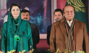 کیا مریم &rsquo;نواز کی بیٹی&lsquo; سے &rsquo;قوم کی بیٹی&lsquo; بن سکتی ہیں؟
