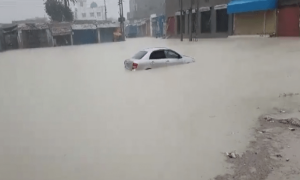 12گھنٹے سے زائد طوفانی بارش کے بعد گوادر ڈوب گیا، متعدد اضلاع زیر آب