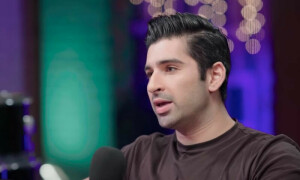 کراچی کو چھوڑ کر کہیں نہیں جا سکتے، اس شہر کی عادت پڑ گئی ہے، منیب بٹ