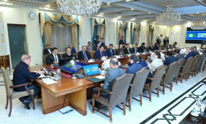 وزیر اعظم نے معاشی نظام کی اصلاح، حکومتی اخراجات میں کمی کیلئے جامع سفارشات طلب کر لیں