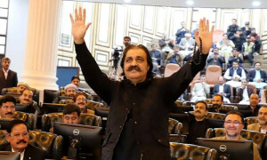 حکومتِ خیبرپختونخوا کا سابق وزرائے اعلیٰ کی مراعات واپس لینے کا فیصلہ